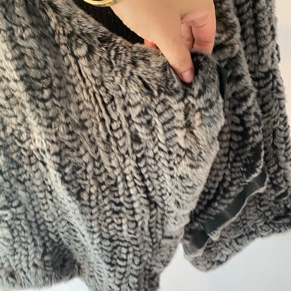 Elie Tahari Silver Rabbit Fur Sweater Vest M - Picture 5 of 14